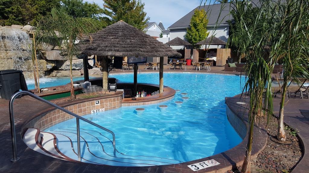 Commodore Resort Пут-ин-Бей Екстериор снимка