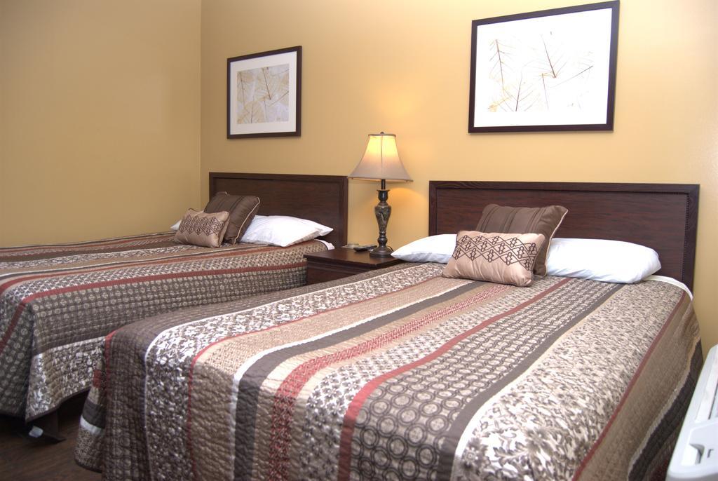 Commodore Resort Пут-ин-Бей Екстериор снимка