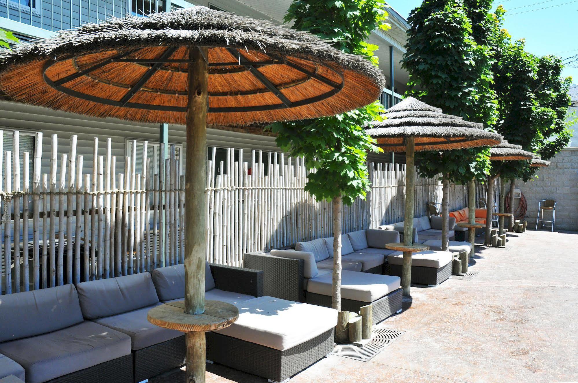 Commodore Resort Пут-ин-Бей Екстериор снимка